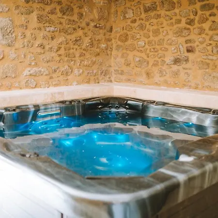 Le D'etienne Holiday home Joue-du-Bois